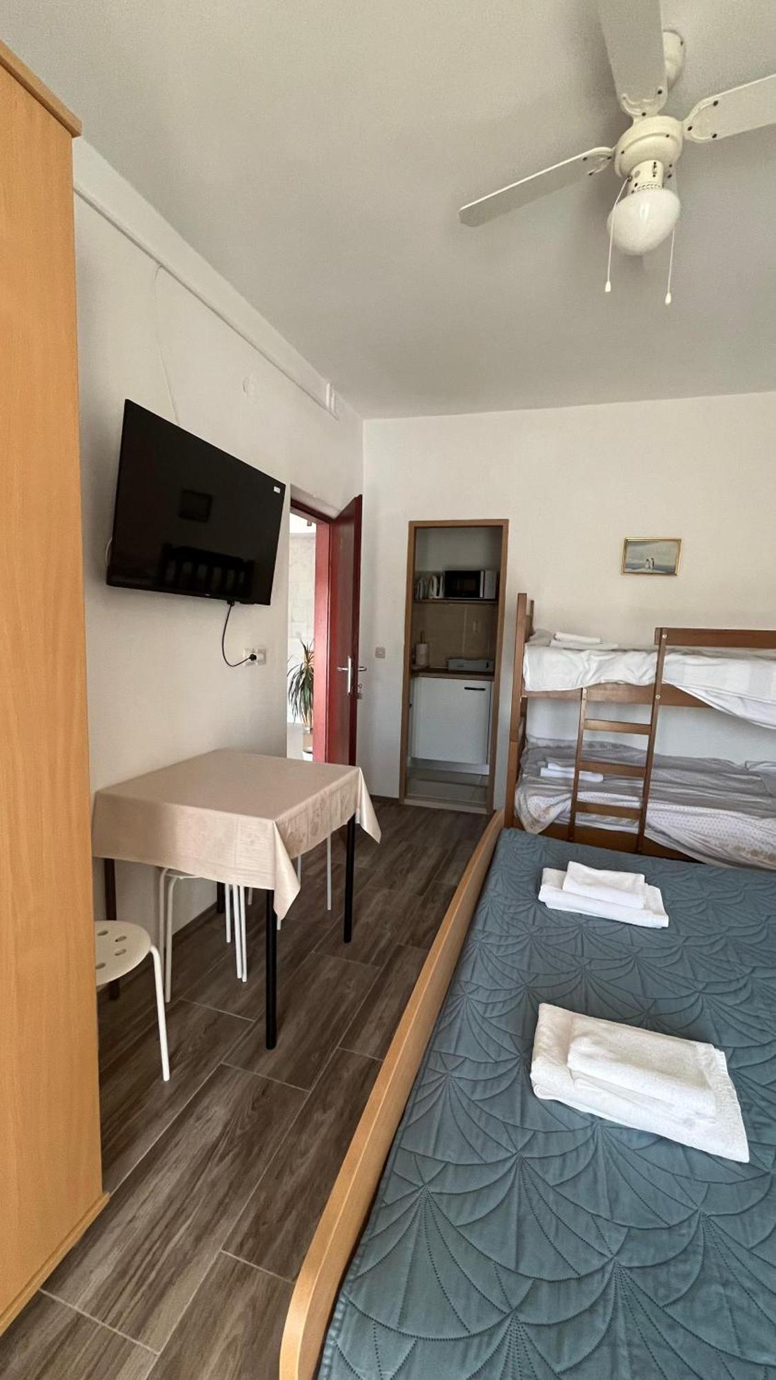 B&B Sobe Magdalena Metajna Rom bilde