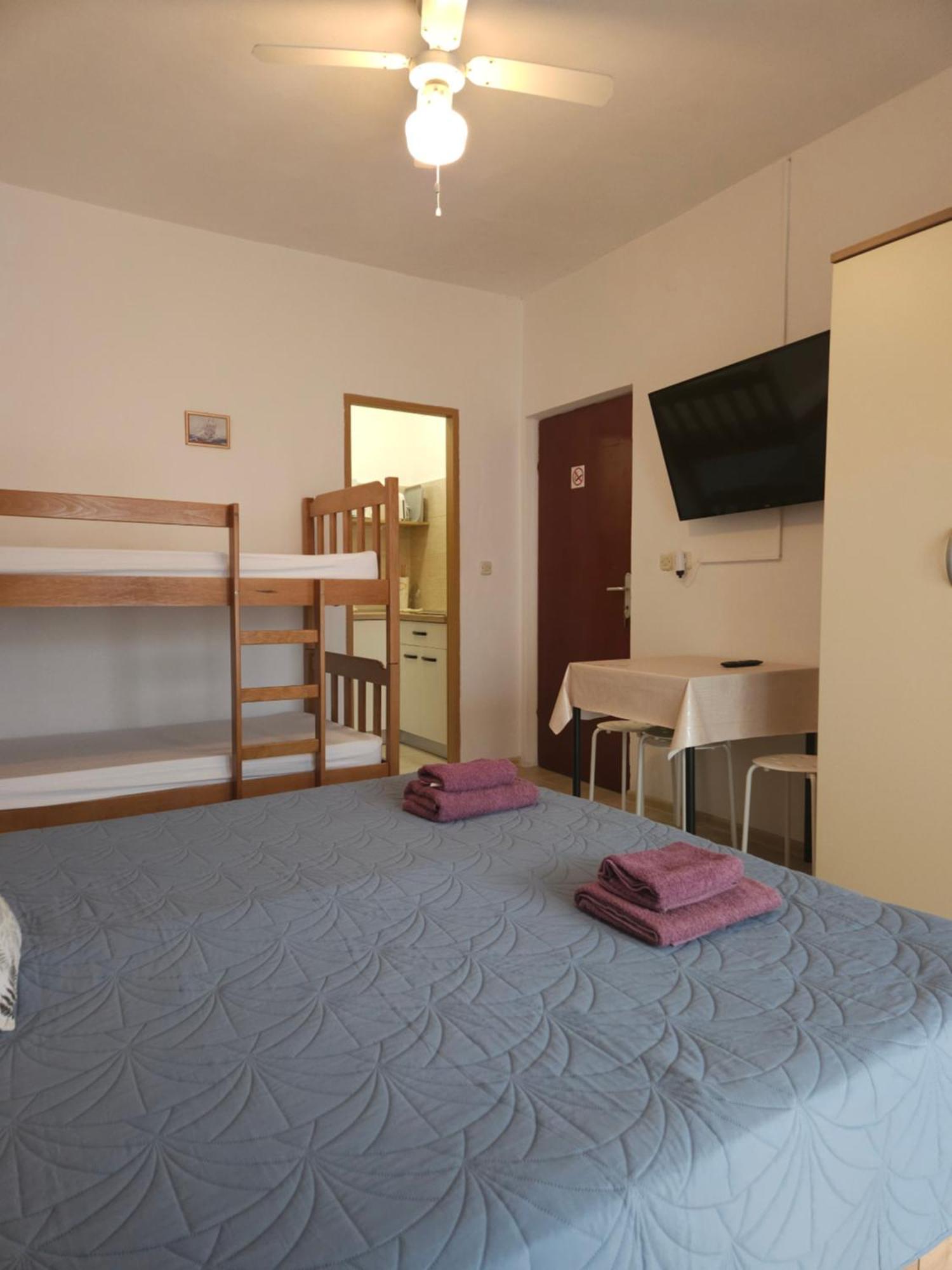 B&B Sobe Magdalena Metajna Rom bilde